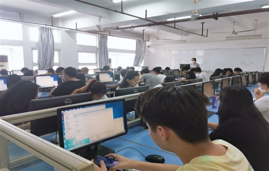 D:\yfzou\学校类文件\仁志优学\合同协议\海峡\1.jpg