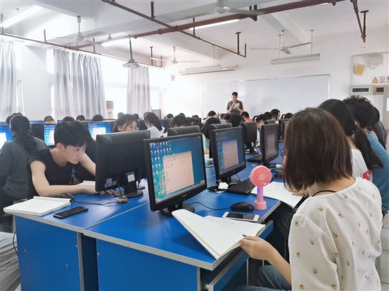 D:\yfzou\学校类文件\仁志优学\合同协议\海峡\2.jpg