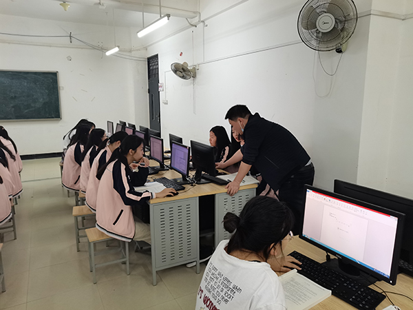 鹭岛 培训2.jpg